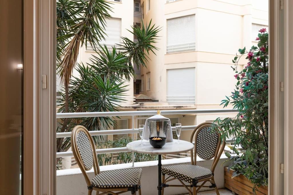 Апартаменты Promenade, 2Pieces Chic Et Clim Avec Terrasse Ницца Экстерьер фото