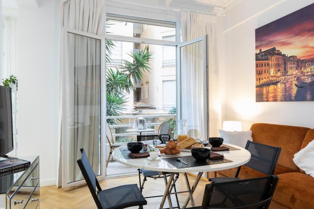 Апартаменты Promenade, 2Pieces Chic Et Clim Avec Terrasse Ницца Экстерьер фото