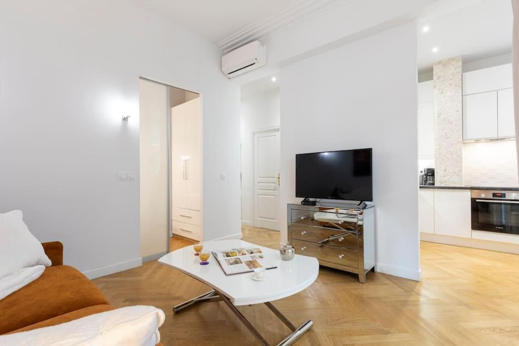 Апартаменты Promenade, 2Pieces Chic Et Clim Avec Terrasse Ницца Экстерьер фото